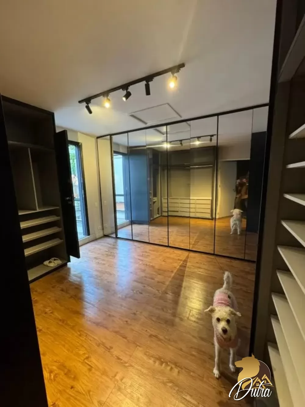 Padrão Jardim Europa 240m² 04 Dormitórios 02 Suítes 3 Vagas