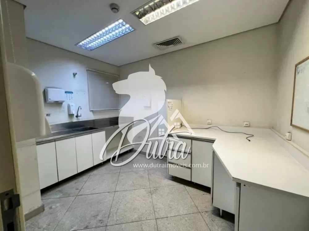 Prédio Inteiro Tatuapé 5870m² 200 Vagas