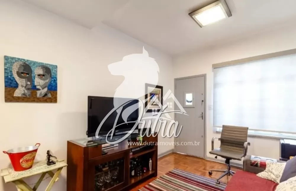 Sobrado Indianópolis 143m² 03 Dormitórios 2 Vagas