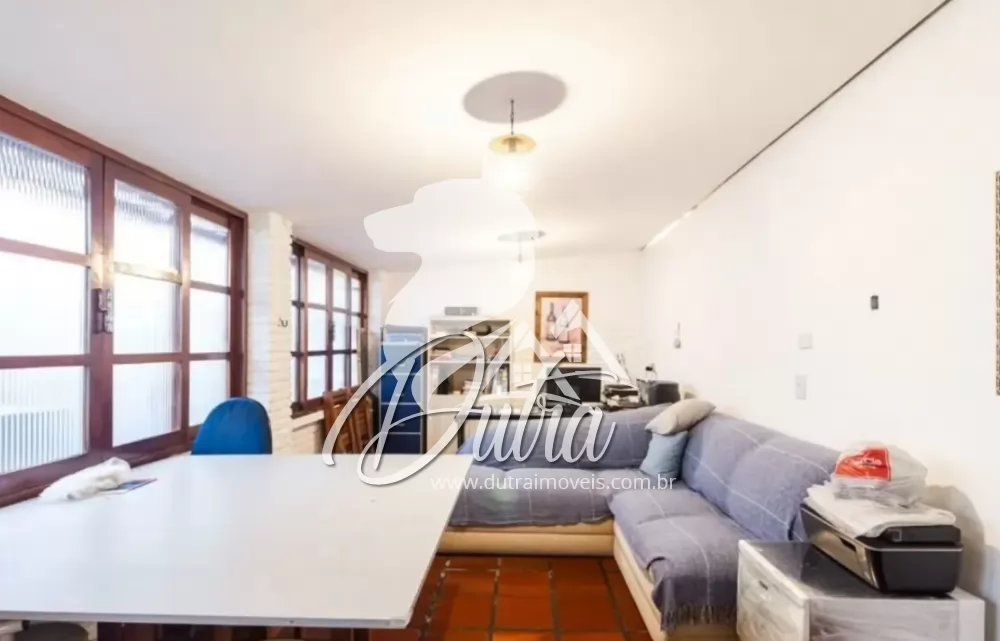 Sobrado Indianópolis 143m² 03 Dormitórios 2 Vagas