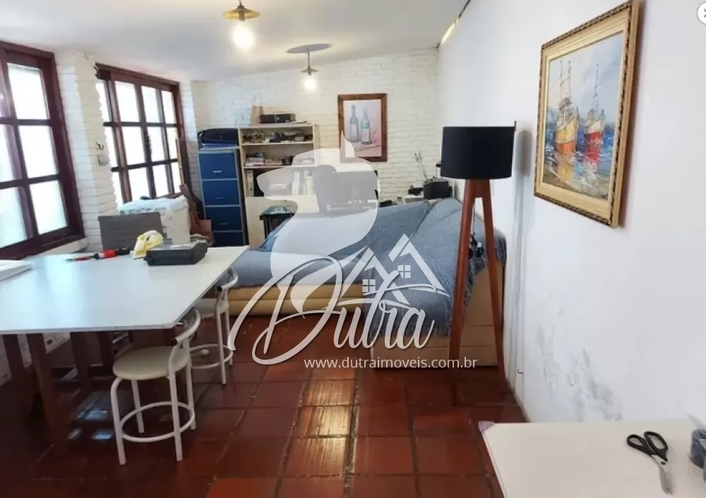 Sobrado Indianópolis 143m² 03 Dormitórios 2 Vagas