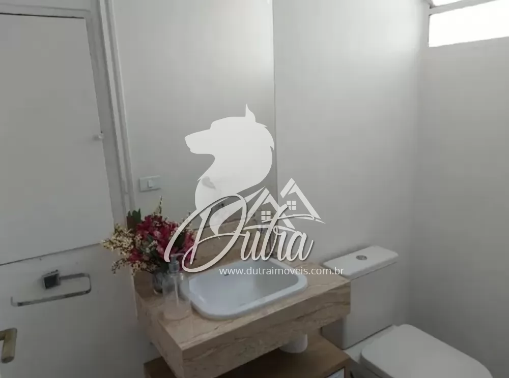 Sobrado Indianópolis 196m² 03 Dormitórios 01 Suítes 3 Vagas