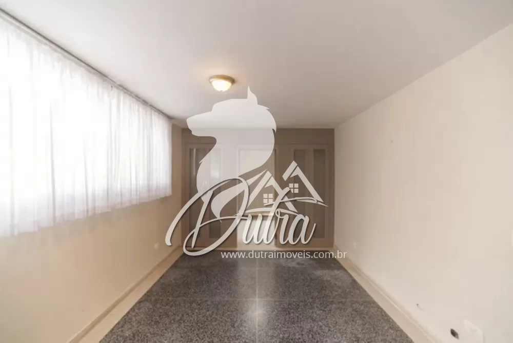 Sobrado Indianópolis 196m² 03 Dormitórios 01 Suítes 3 Vagas