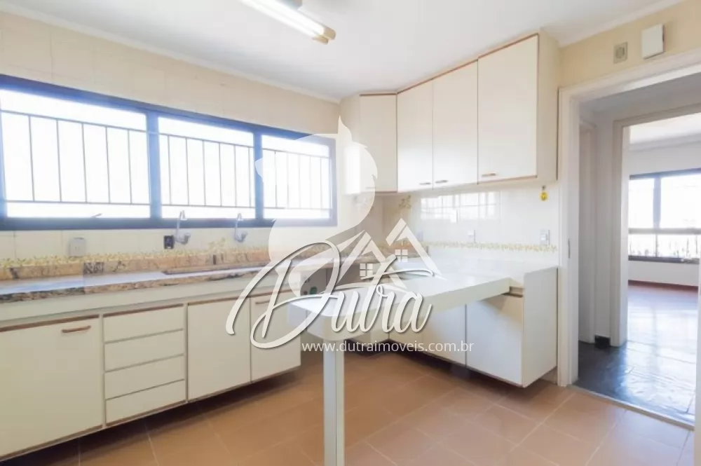 Meknes Vila Olímpia 300m² 04 Dormitórios 03 Suítes 4 Vagas