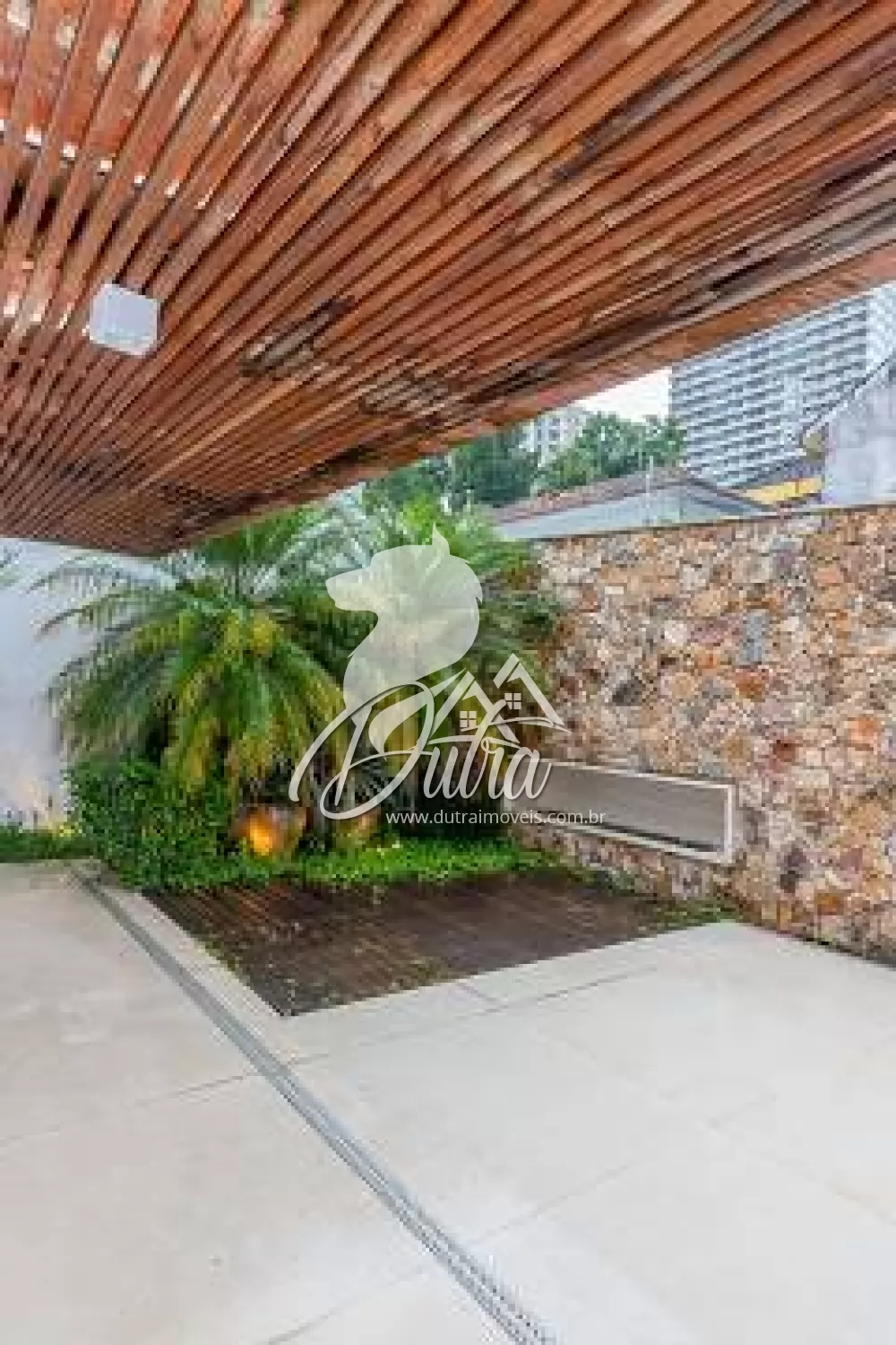 Casa de Condomínio Santo Amaro 300m² 04 Dormitórios 02 Suítes 4 Vagas