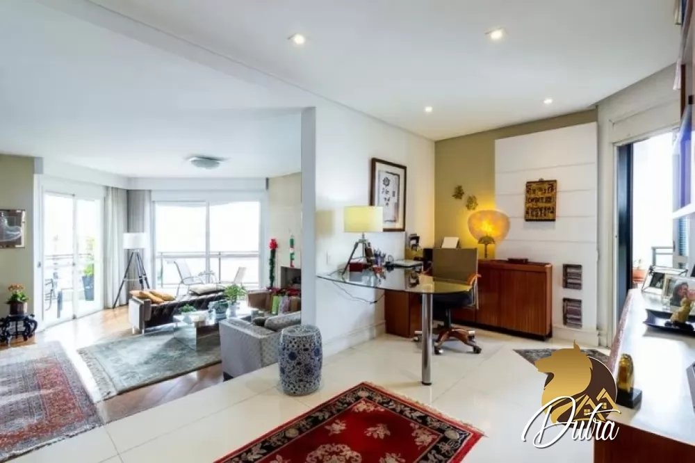 Saint James Park Indianópolis 220m² 03 Dormitórios 03 Suítes 3 Vagas
