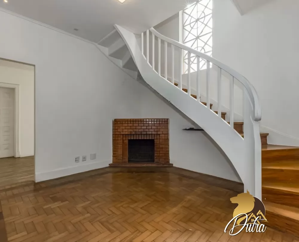 Padrão Jardim Paulista 345m² 05 Dormitórios 03 Suítes 4 Vagas