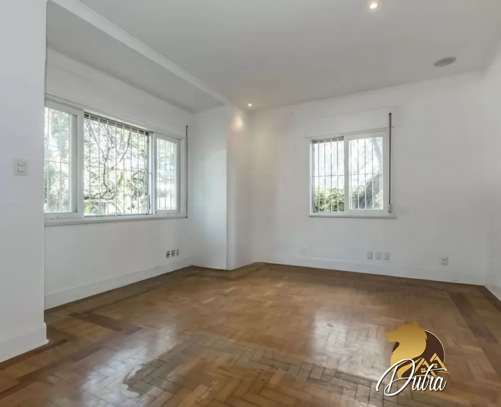 Padrão Jardim Paulista 345m² 05 Dormitórios 03 Suítes 4 Vagas