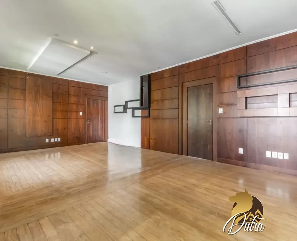 Padrão Jardim Paulista 345m² 05 Dormitórios 03 Suítes 4 Vagas
