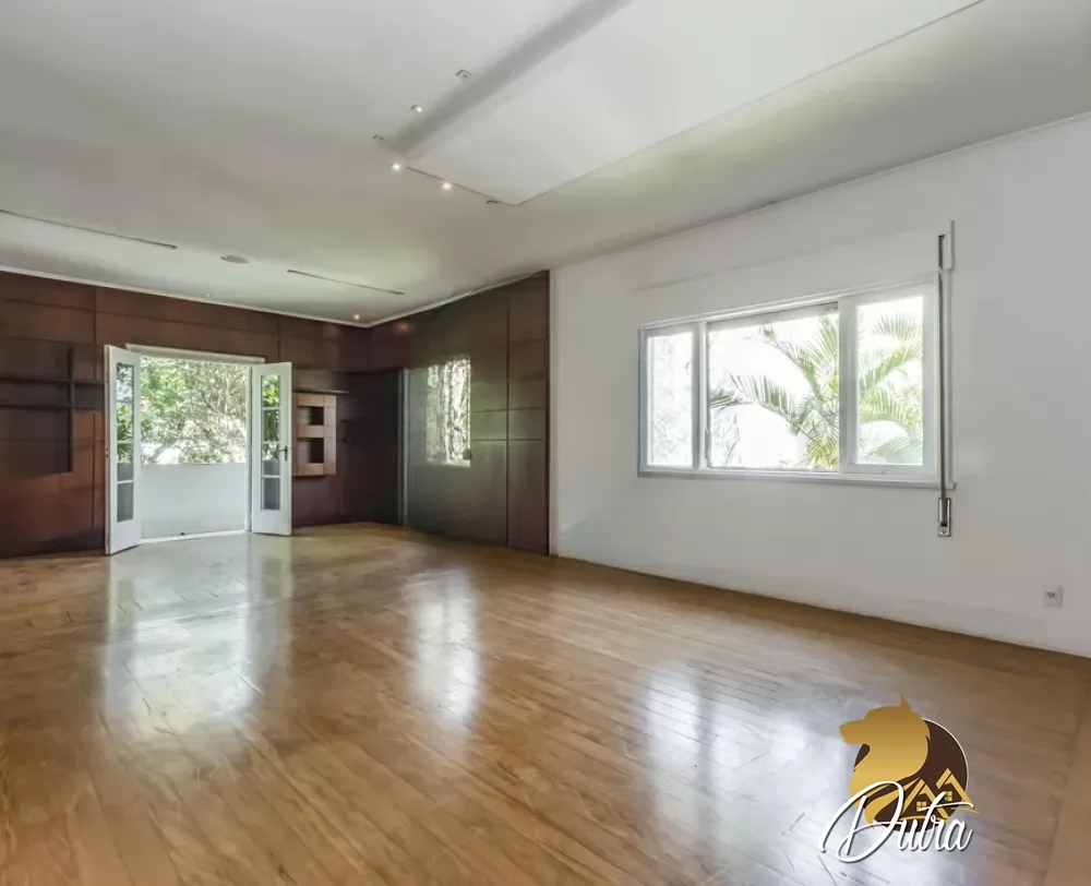 Padrão Jardim Paulista 345m² 05 Dormitórios 03 Suítes 4 Vagas