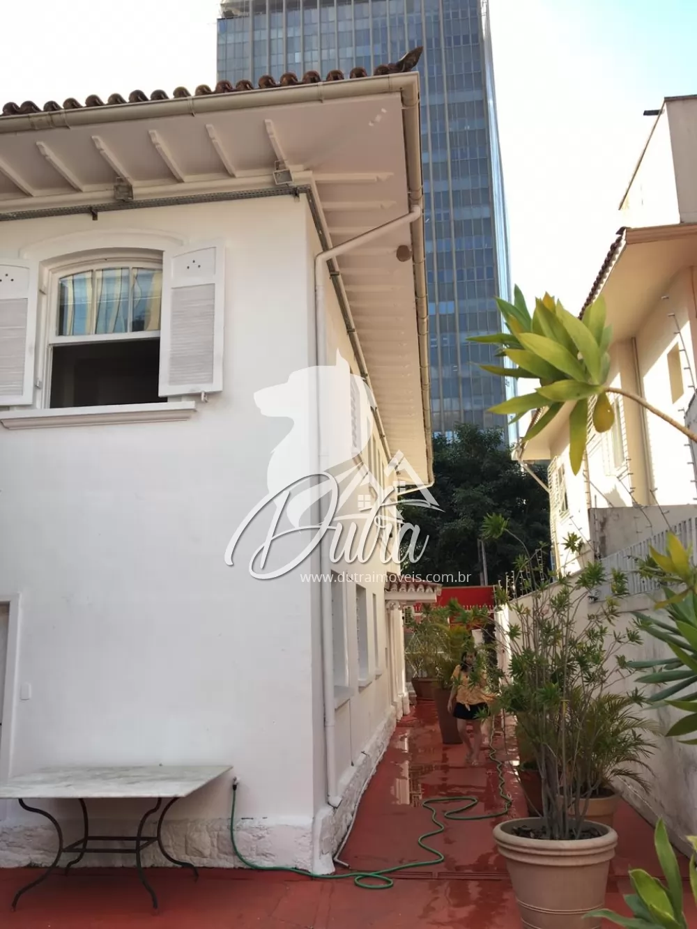 Casa Comercial Pinheiros 360m² 06 Dormitórios 7 Vagas
