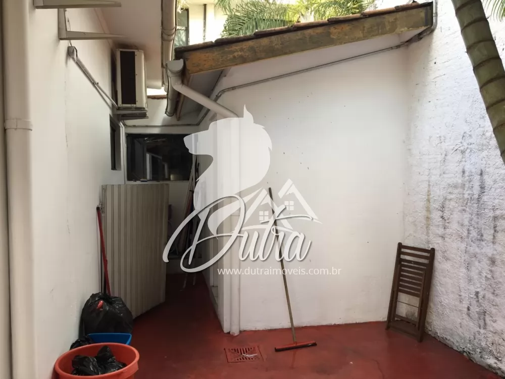 Casa Comercial Pinheiros 360m² 06 Dormitórios 7 Vagas