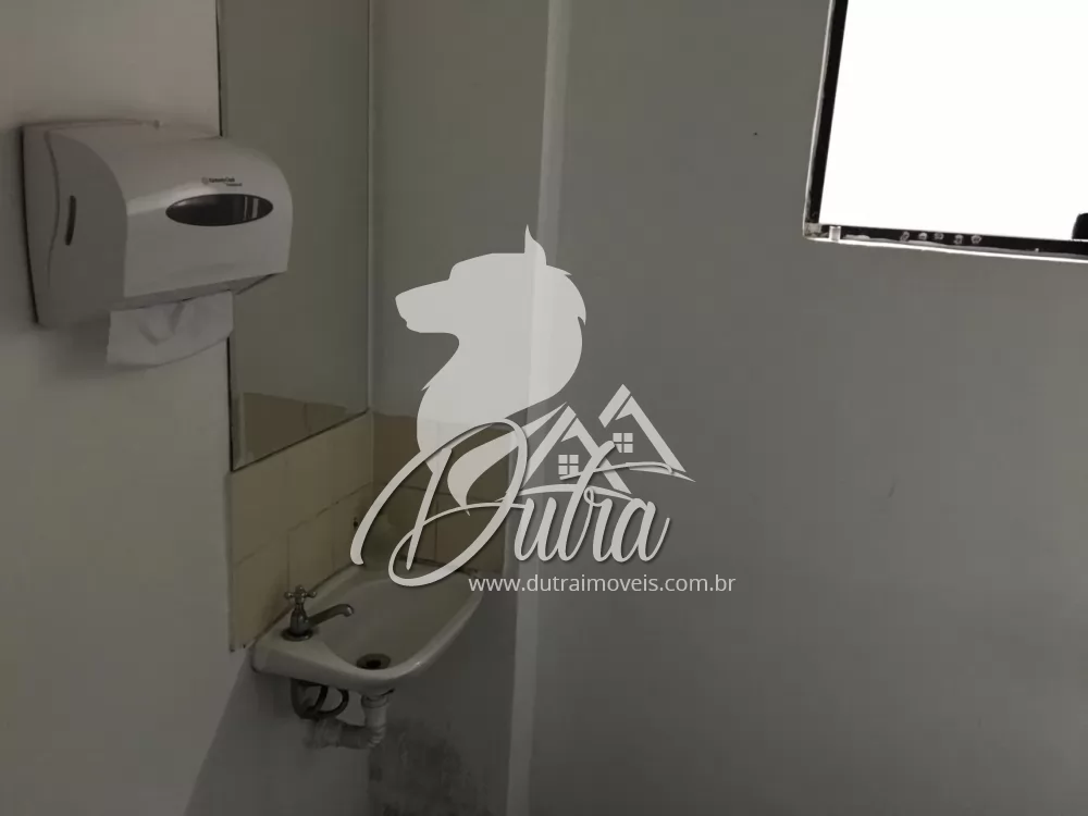 Casa Comercial Pinheiros 360m² 06 Dormitórios 7 Vagas