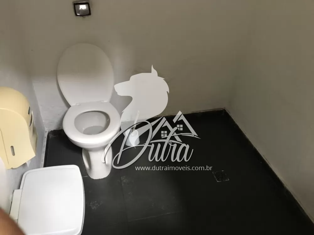 Casa Comercial Pinheiros 360m² 06 Dormitórios 7 Vagas