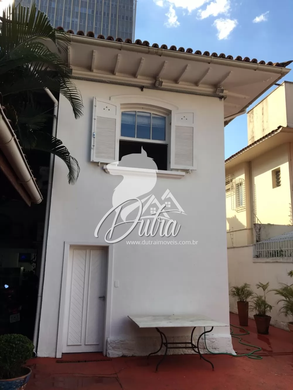 Casa Comercial Pinheiros 360m² 06 Dormitórios 7 Vagas