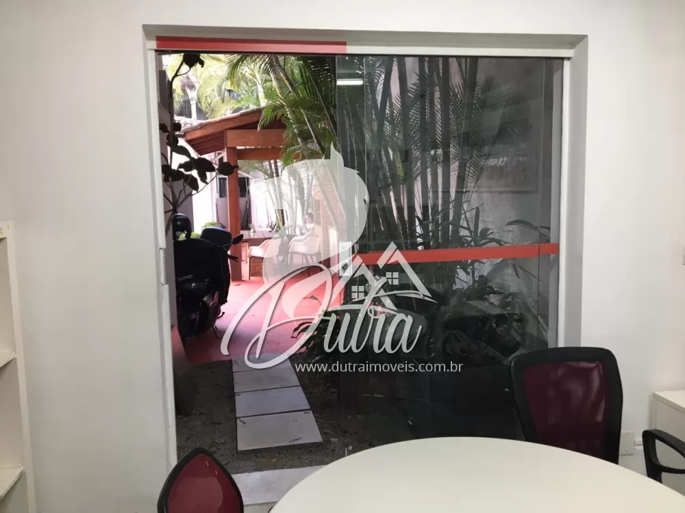 Casa Comercial Pinheiros 360m² 06 Dormitórios 7 Vagas
