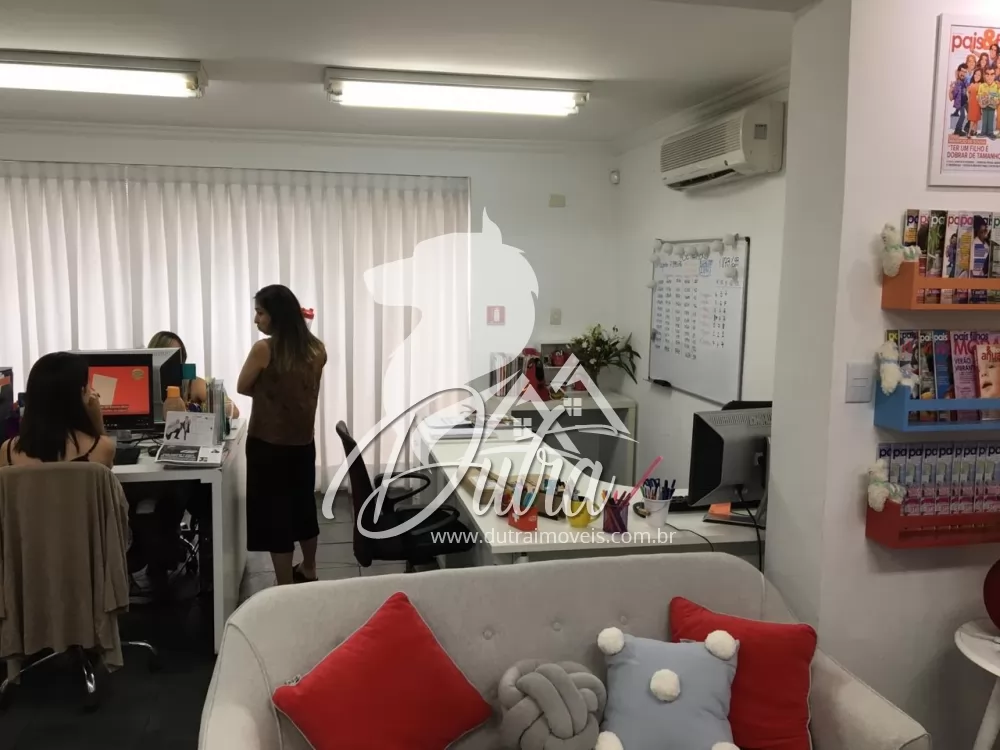 Casa Comercial Pinheiros 360m² 06 Dormitórios 7 Vagas