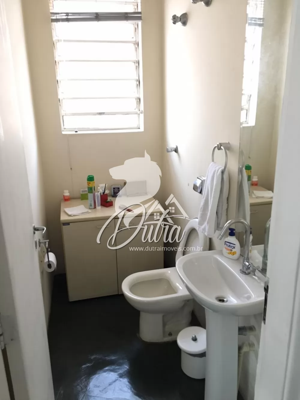 Casa Comercial Pinheiros 360m² 06 Dormitórios 7 Vagas