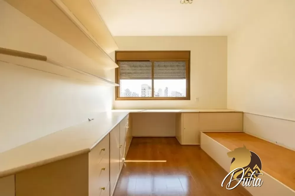 Maria Silvia Moema 170m² 03 Dormitórios 01 Suítes 2 Vagas