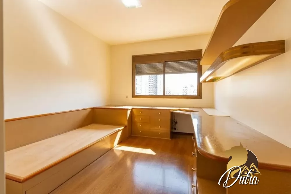 Maria Silvia Moema 170m² 03 Dormitórios 01 Suítes 2 Vagas
