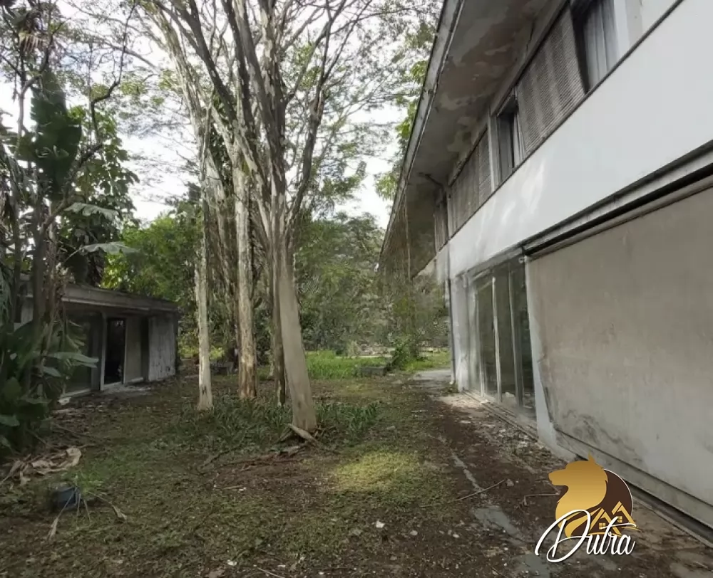 Padrão Jardim Europa 1200m² 04 Dormitórios 01 Suítes 15 Vagas