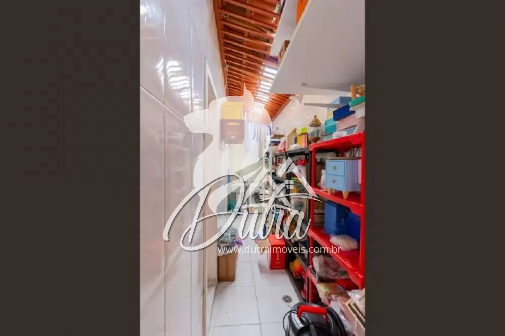 Casa de Condomínio Brooklin 180m² 04 Dormitórios 03 Suítes 4 Vagas