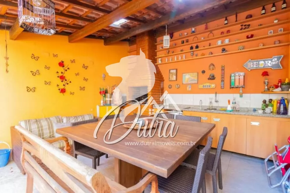 Casa de Condomínio Brooklin 180m² 04 Dormitórios 03 Suítes 4 Vagas
