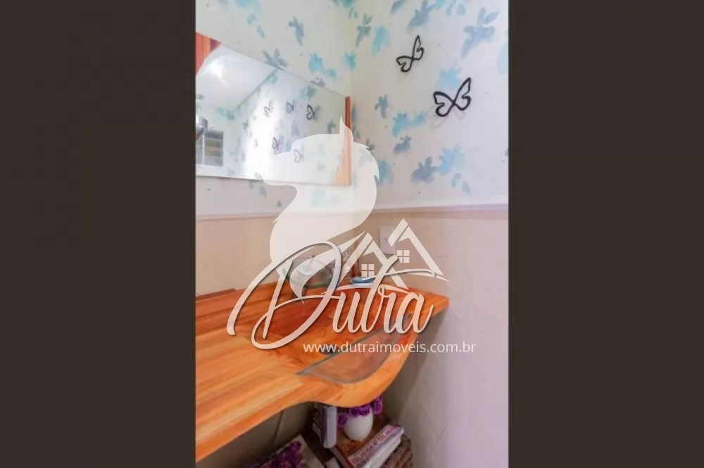 Casa de Condomínio Brooklin 180m² 04 Dormitórios 03 Suítes 4 Vagas
