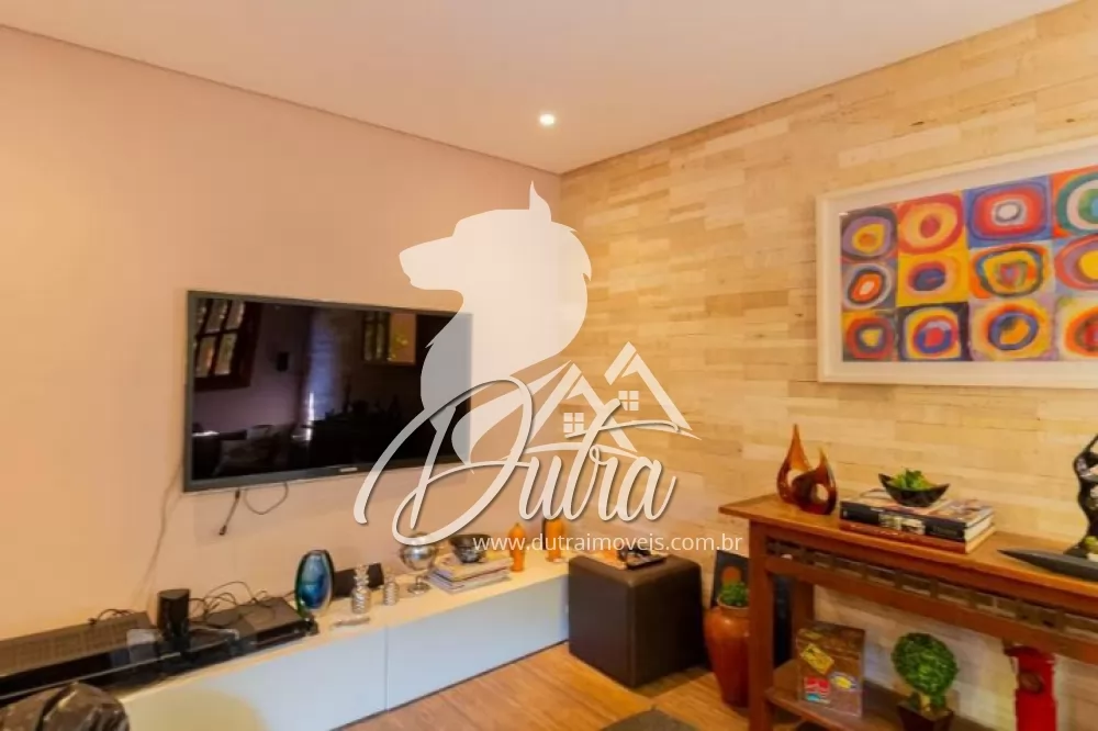 Casa de Condomínio Brooklin 180m² 04 Dormitórios 03 Suítes 4 Vagas