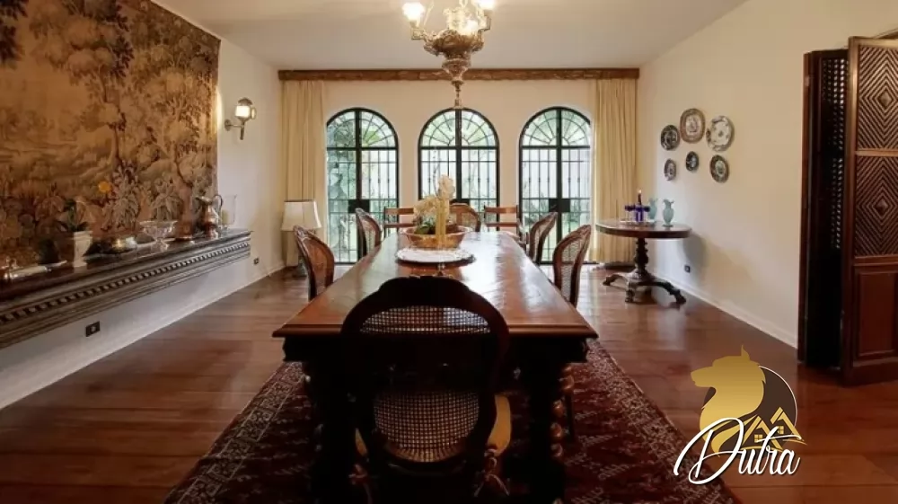 Padrão Jardim América 600m² 05 Dormitórios 01 Suítes 7 Vagas