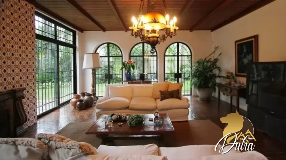 Padrão Jardim América 600m² 05 Dormitórios 01 Suítes 7 Vagas