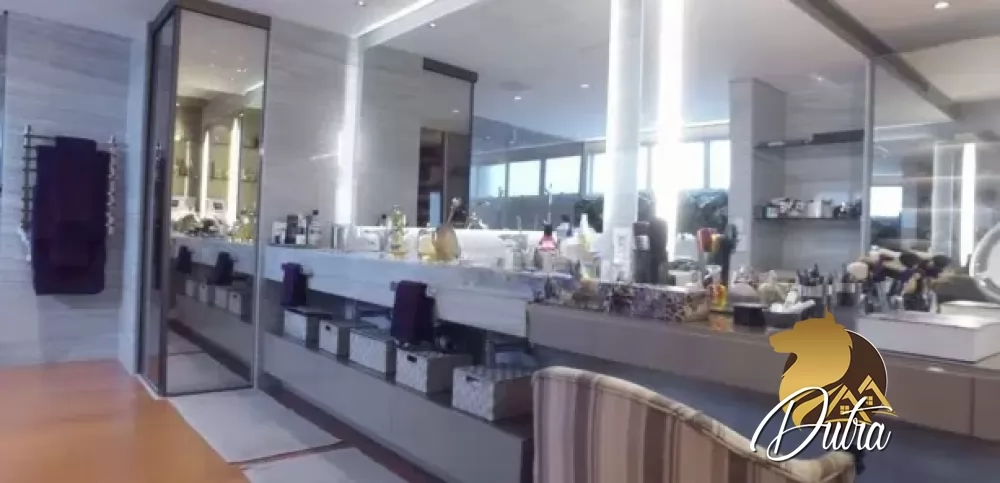 Edifício Moema Signature Vila Uberabinha 800m² 04 Dormitórios 04 Suítes 6 Vagas