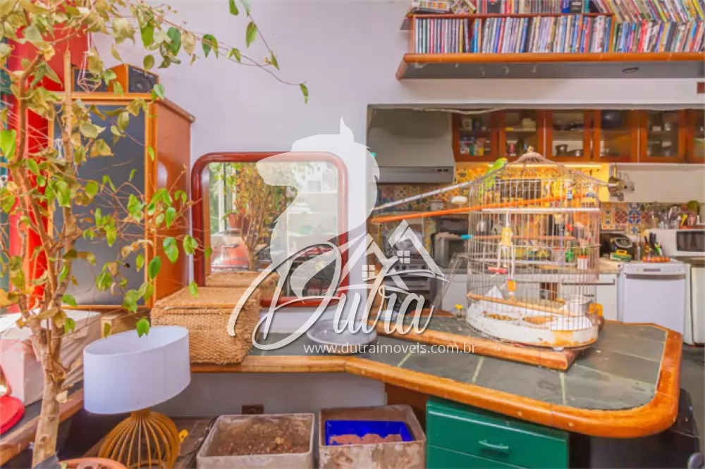 Edifício Royal Cerqueira César 86m² 02 Dormitórios 1 Vagas