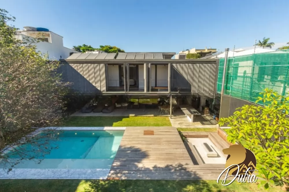 Padrão Jardim Paulistano 683m² 04 Dormitórios 04 Suítes 4 Vagas