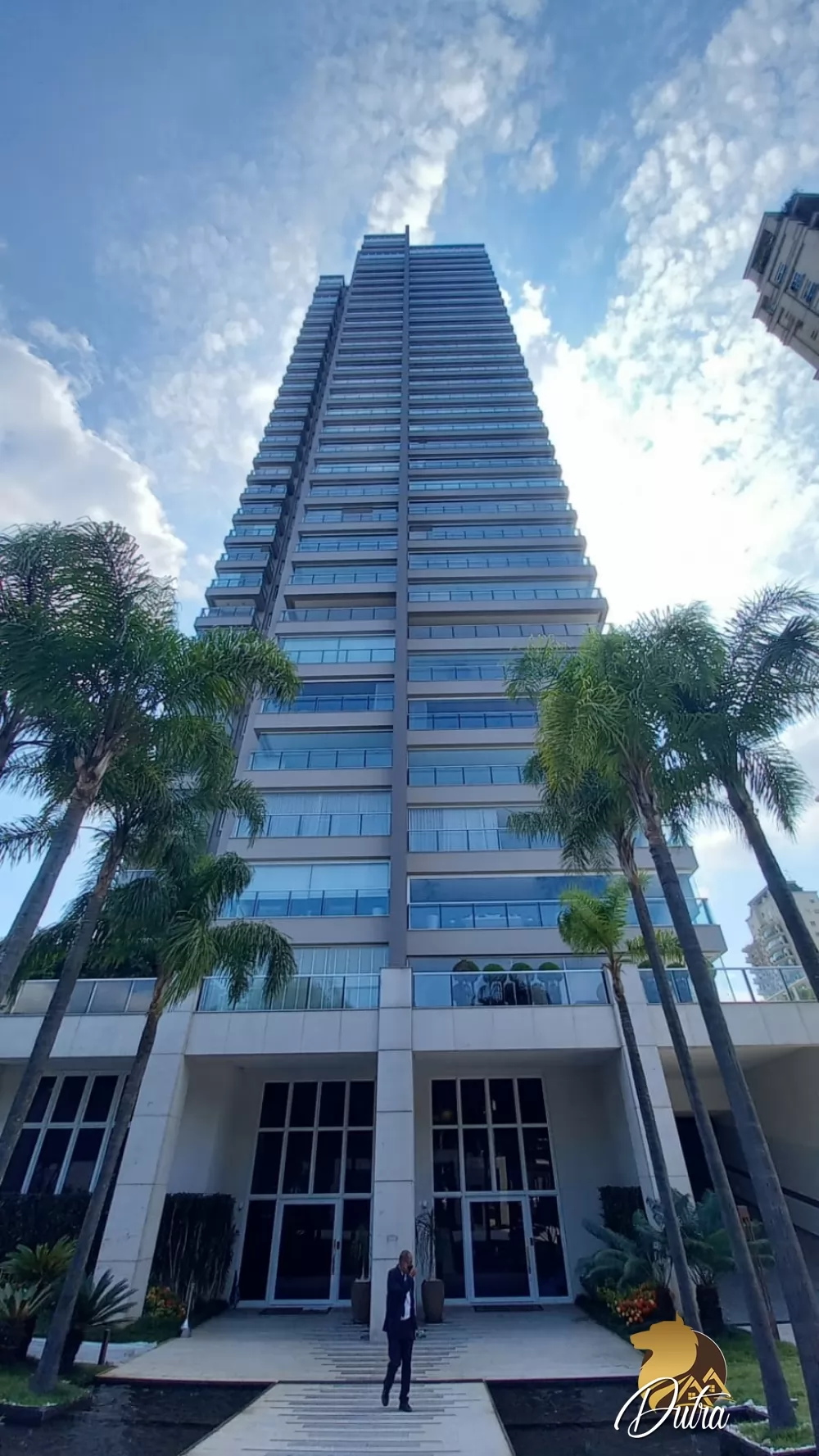 Maison Victoria Paraíso 540m² 04 Dormitórios 04 Suítes 6 Vagas