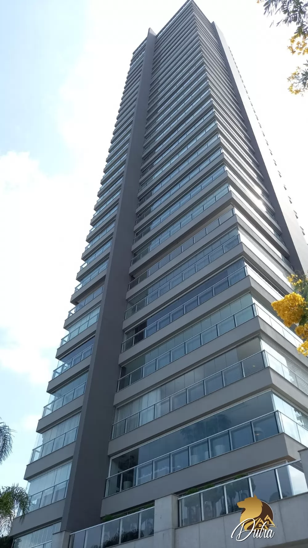 Maison Victoria Paraíso 540m² 04 Dormitórios 04 Suítes 6 Vagas