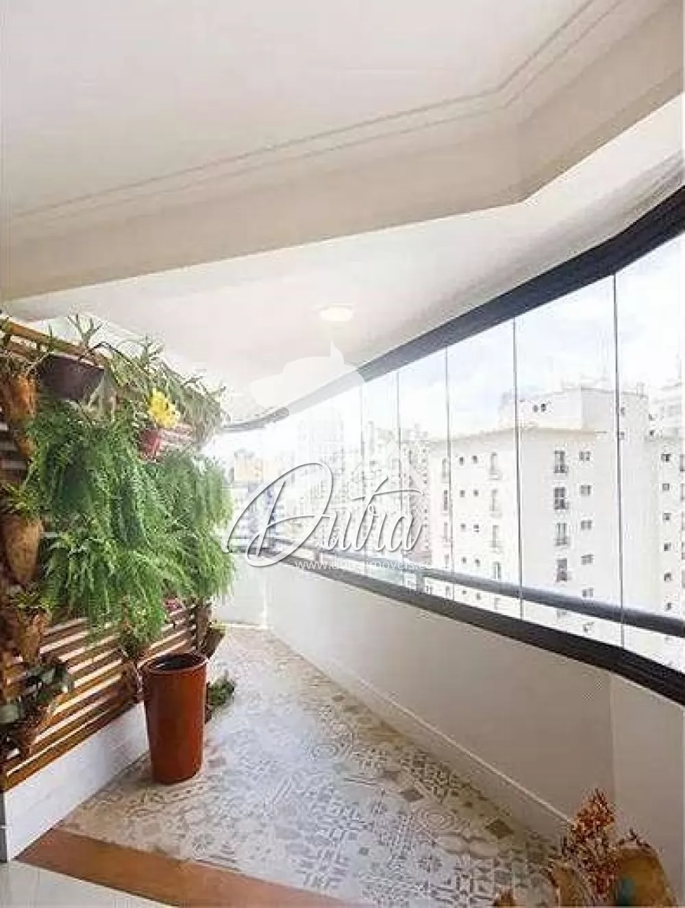 Saint Moritz Moema 250m² 02 Dormitórios 01 Suítes 3 Vagas