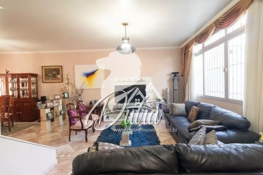 Padrão Vila Madalena 400m² 03 Dormitórios 02 Suítes 3 Vagas