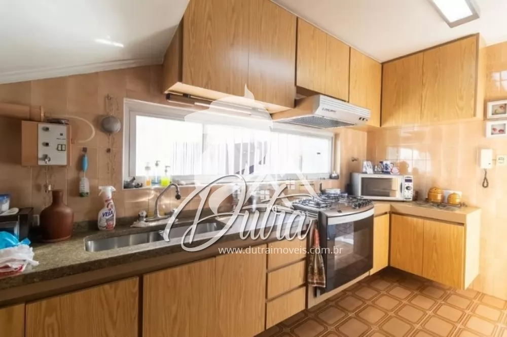 Padrão Vila Madalena 400m² 03 Dormitórios 02 Suítes 3 Vagas
