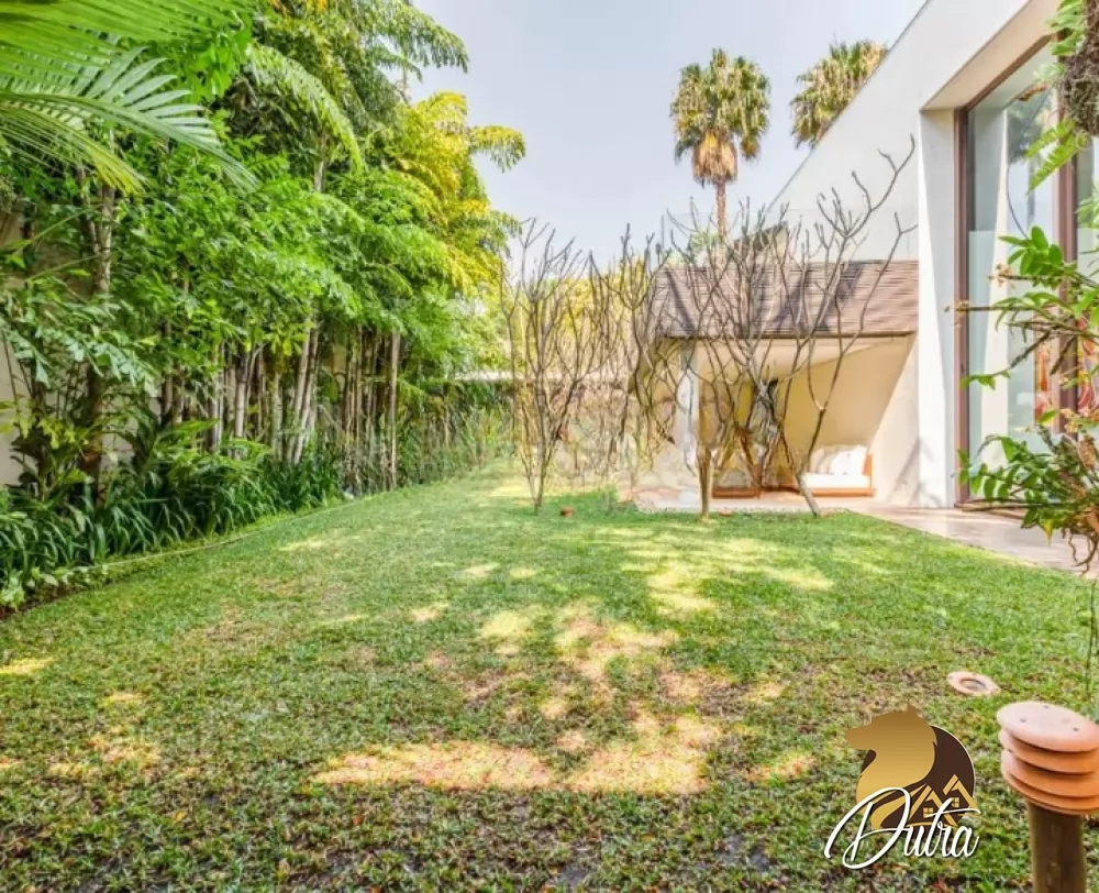Padrão Jardim Europa 931m² 04 Dormitórios 04 Suítes 4 Vagas