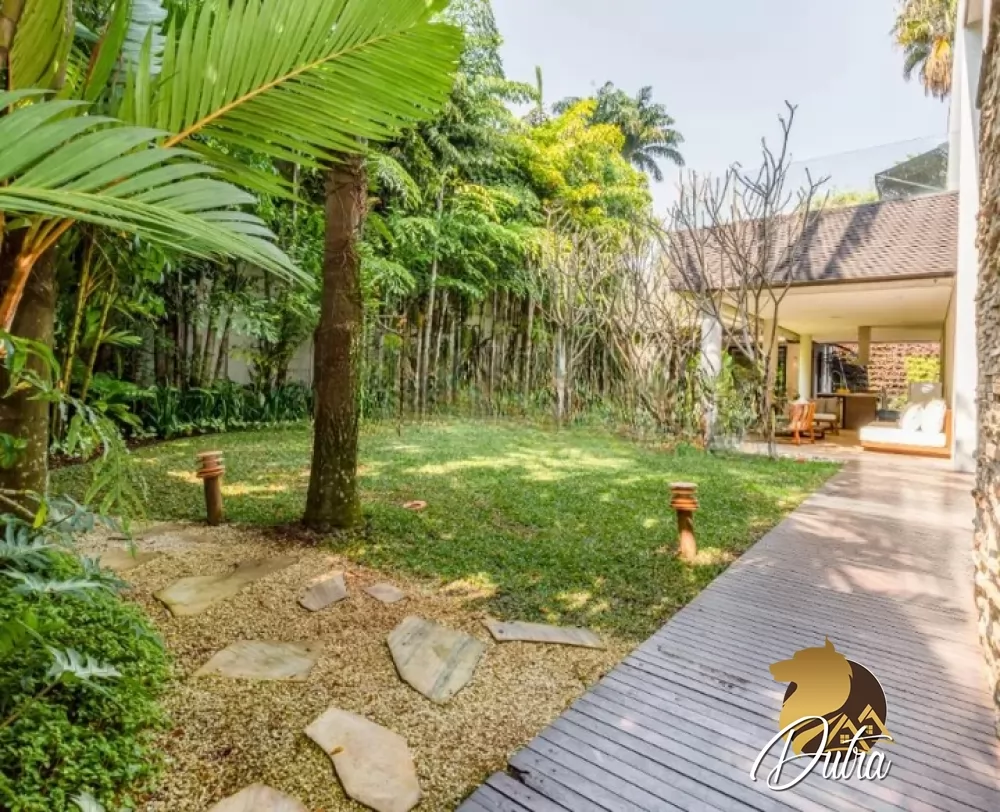 Padrão Jardim Europa 931m² 04 Dormitórios 04 Suítes 4 Vagas
