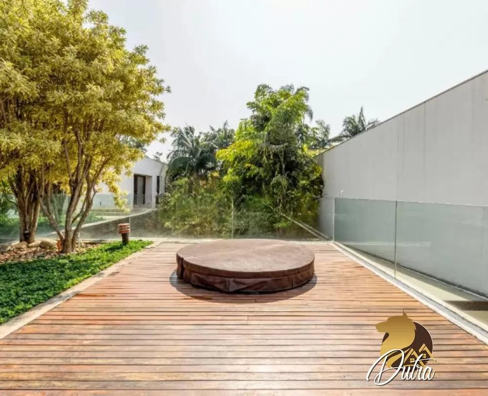Padrão Jardim Europa 931m² 04 Dormitórios 04 Suítes 4 Vagas