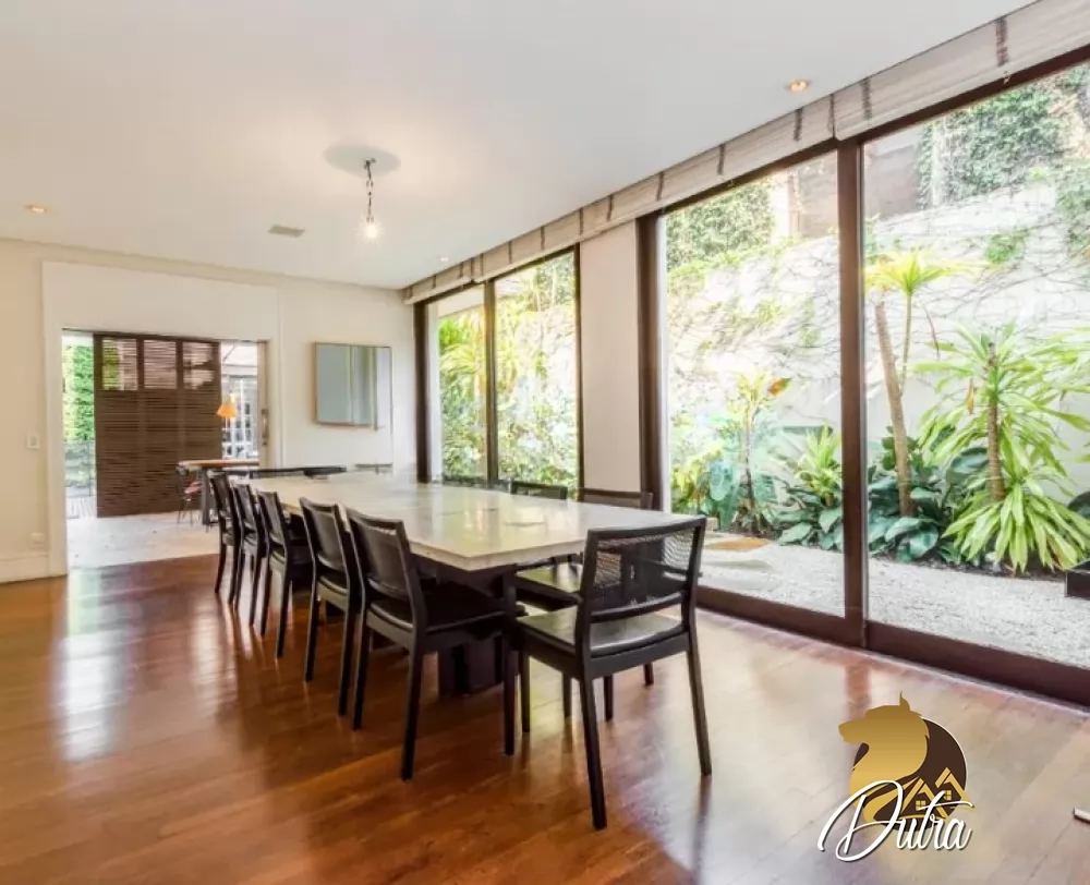 Padrão Jardim Europa 931m² 04 Dormitórios 04 Suítes 4 Vagas