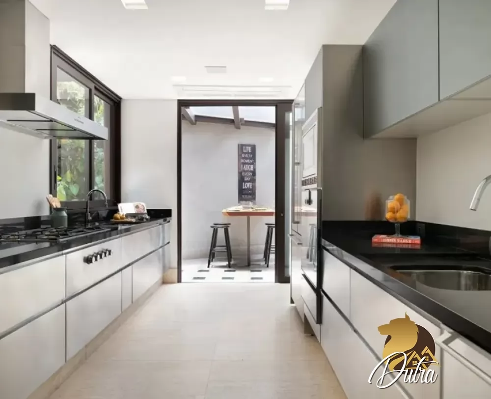 Padrão Jardim Europa 579m² 04 Dormitórios 04 Suítes 8 Vagas