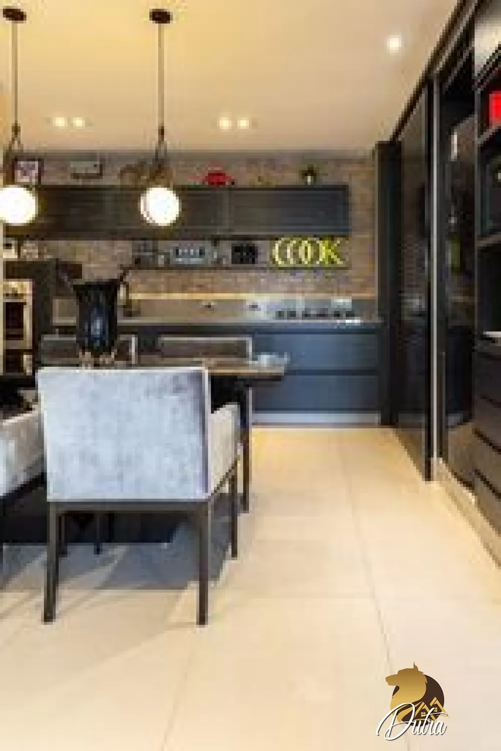 Cond. Conteporâneo Moema Moema 163m² 02 Dormitórios 02 Suítes 2 Vagas