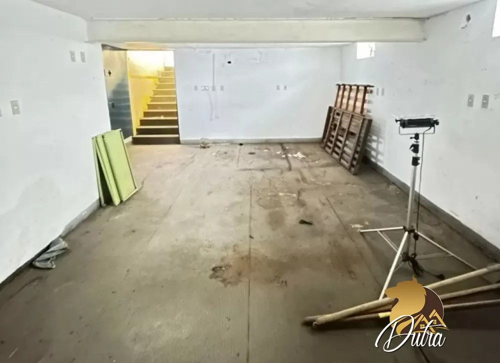 Casa Comercial Indianópolis 300m² 03 Dormitórios 6 Vagas