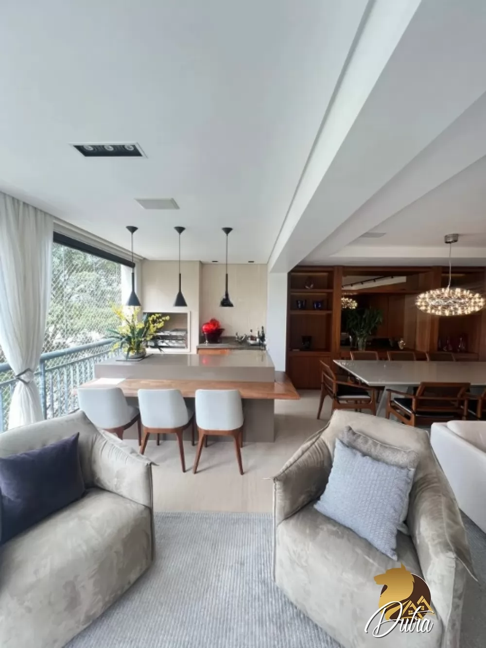 Vila Monte Verde Jardim Vitória Régia 205m² 03 Dormitórios 03 Suítes 4 Vagas