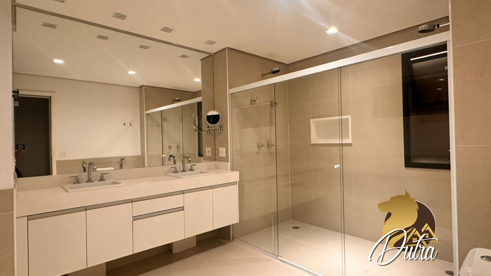Edifício Araguari 561 Vila Uberabinha 358m² 04 Dormitórios 04 Suítes 4 Vagas