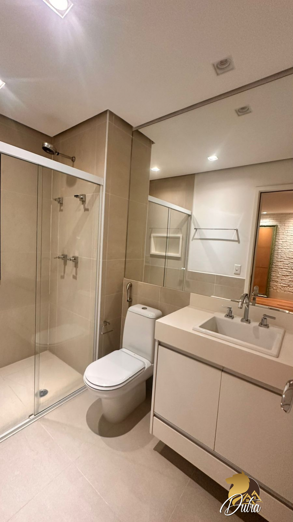 Edifício Araguari 561 Vila Uberabinha 358m² 04 Dormitórios 04 Suítes 4 Vagas