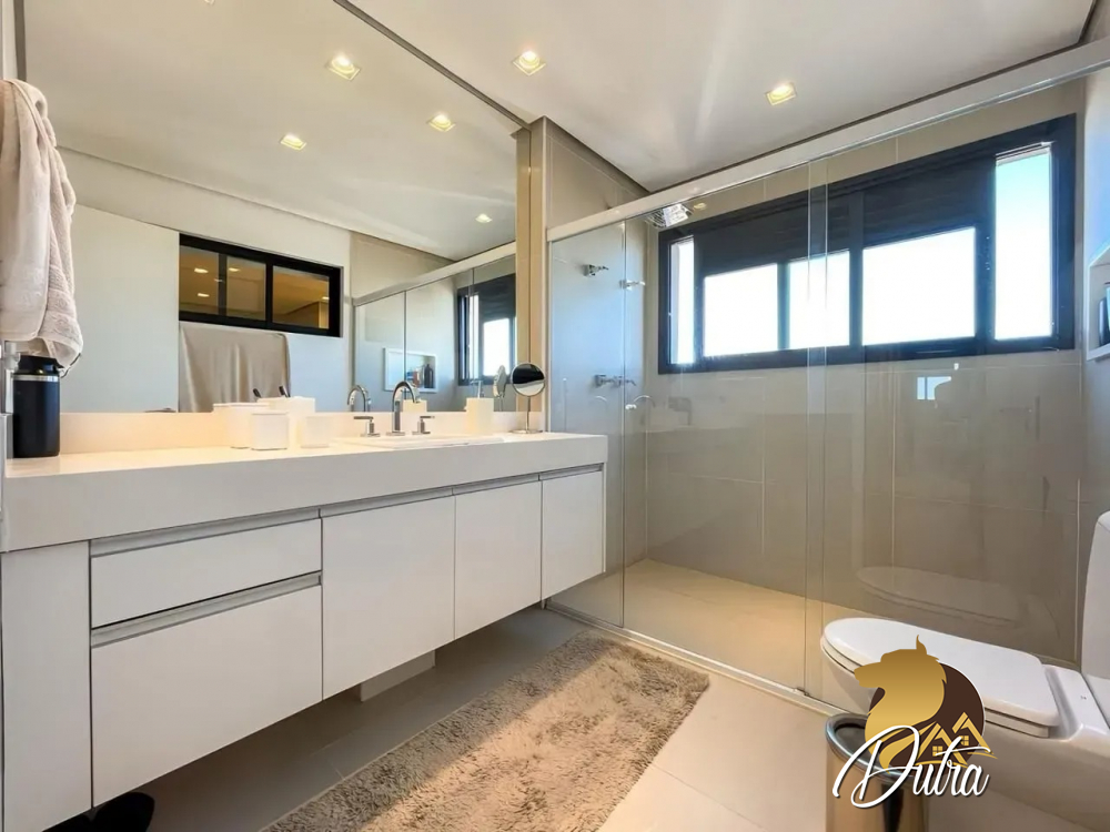 Edifício Araguari 561 Vila Uberabinha 358m² 04 Dormitórios 04 Suítes 4 Vagas
